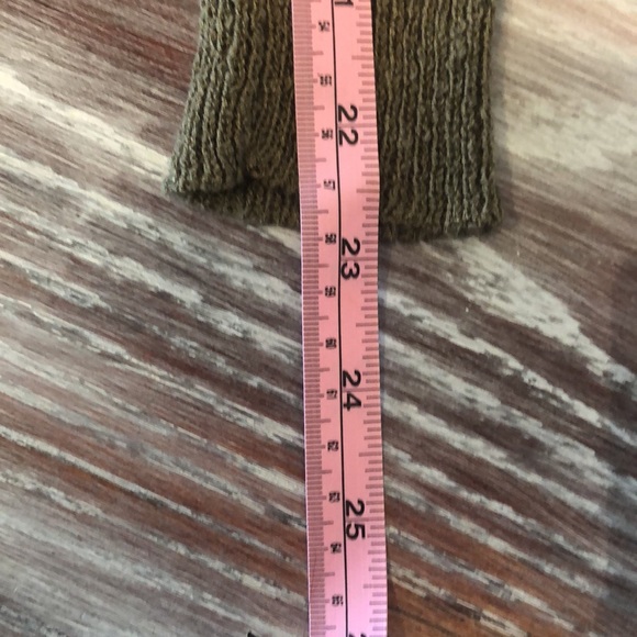 Tha fifth label olive green with slits on side - Picture 4 of 10